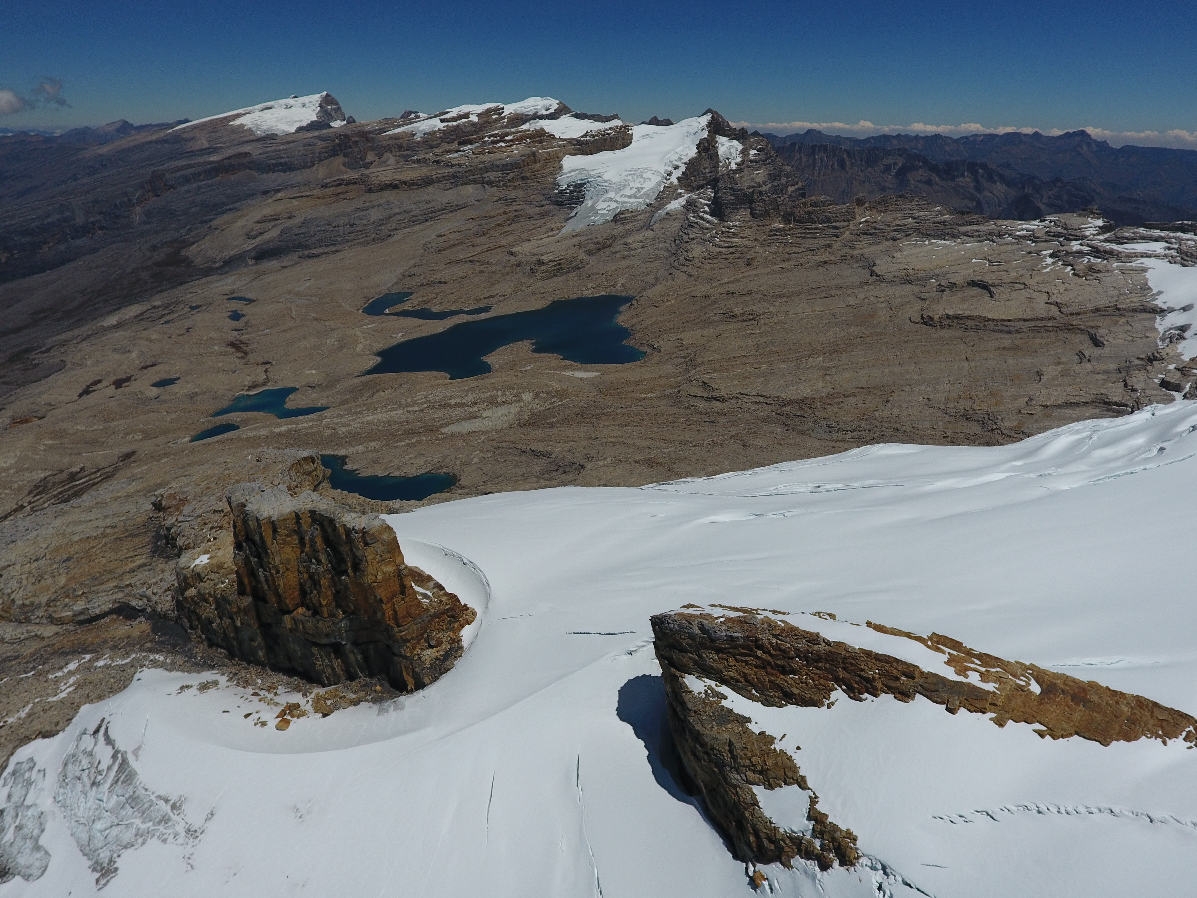 Fotografía Sierra Nevada El Cocuy o Güicán. Laguna Grande de la Sierra y Púlpito del diablo. Autor J Ceballos. 2019
