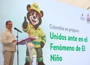 Ministro Arjona llama a reducir el consumo de agua y energía ante los impactos de El Niño